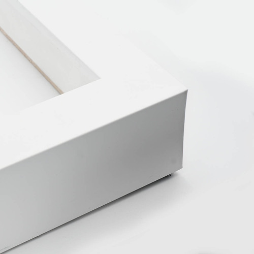 241-22 WHITE PICTURE FRAME